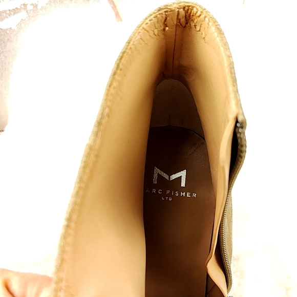 Marc Fisher Suede Bellen Ankle Boots Size 9.5 - Picture 4 of 14